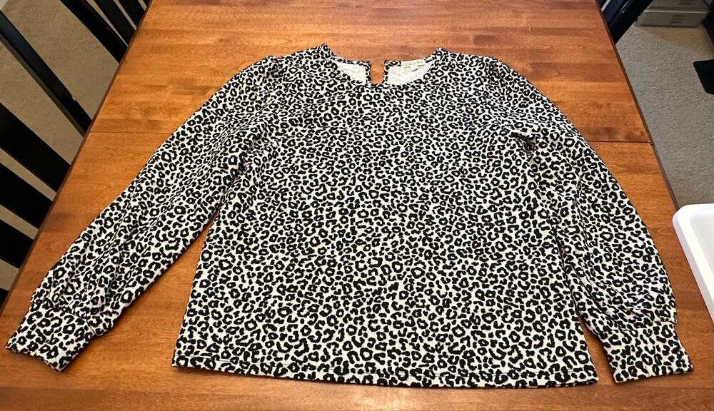 Ophelia Roe Women’s Large Leopard Print Long Sleeve Top